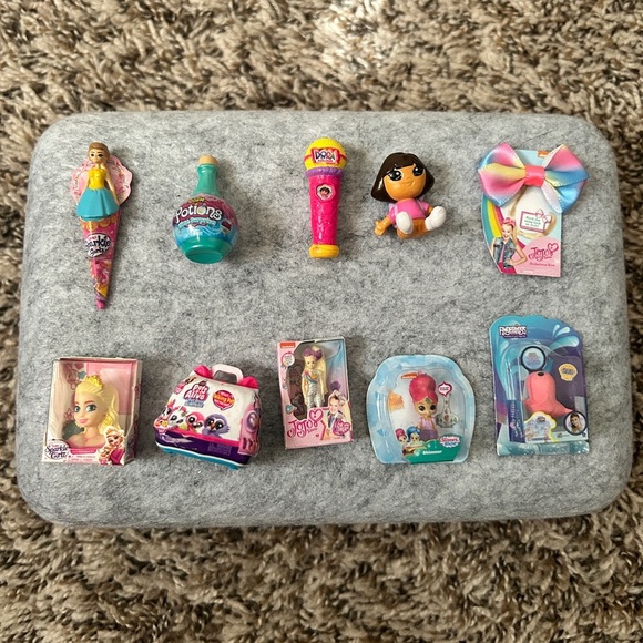 10-Piece Mini Brands Toy Lot – Disney, Food, and Collectible Minis – Brand New - Picture 1 of 4